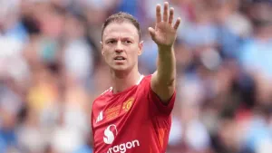 Jonny Evans announces retirement and takes up new Manchester United role