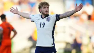 Thursday’s briefing: Elliott fires England U21s to final as Page joins Liverpool