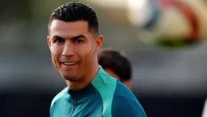 Two-year deal gives Cristiano Ronaldo a chance to reach 1,000 career goals