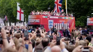 European champions England given a hero’s welcome outside Buckingham Palace