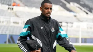 Alexander Isak training at former club Real Sociedad amid transfer speculation