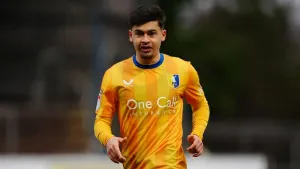 Caylan Vickers keeps Barnsley flying high with winner at Peterborough