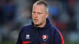 Cheltenham boss Michael Flynn gutted after Salford’s stoppage-time equaliser