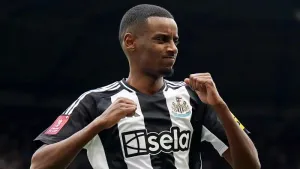 Eddie Howe admits Alexander Isak situation is ‘far from ideal’