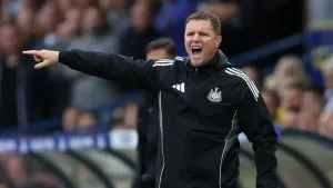 Eddie Howe hails Newcastle squad for their handling of Alexander Isak saga