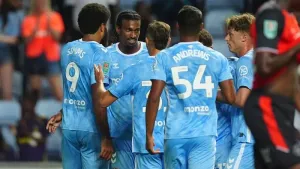 Ellis Simms marks 100th Coventry game with only goal in cup victory over Luton