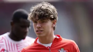 Everton sign highly-rated teenager Tyler Dibling from Southampton
