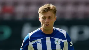 Fraser Murray’s late goal earns Wigan a place in third round of Carabao Cup