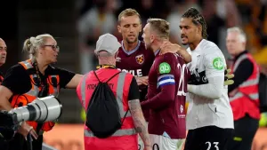 Graham Potter plays down row between Jarrod Bowen and fan after West Ham defeat