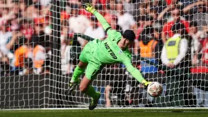 I love big moments – Henderson shoot-out hero as Palace win Community Shield