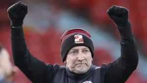 Ian Holloway proud of Swindon after last-gasp win over Shrewsbury