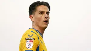 Joe Snowdon and Tom Nichols on target as Swindon edge win at Oldham