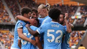 Man City make early Premier League statement after Tottenham start in style