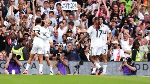 Man Utd remain winless after Emile Smith Rowe equaliser earns Fulham a point