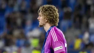 Nick Woltemade arrives on Tyneside as Newcastle consider Alexander Isak exit