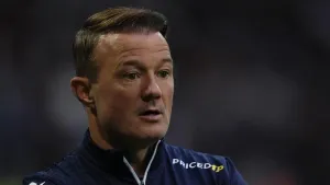 Noel Hunt lauds ‘leader’ Liam Fraser after Reading overcome AFC Wimbledon