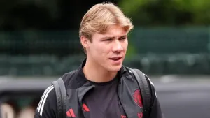 Rasmus Hojlund left out of Man Utd squad for Arsenal game amid exit speculation