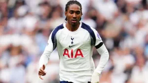 Tottenham confirm new deal for full-back Djed Spence