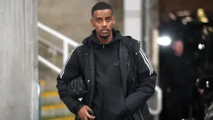 Tuesday’s briefing: Alexander Isak back in Toon as Liverpool parade new signings