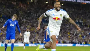Tuesday’s briefing: Leeds win opener and Cristian Romero extends Tottenham stay