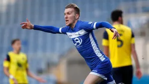 York leave it late to see off Truro