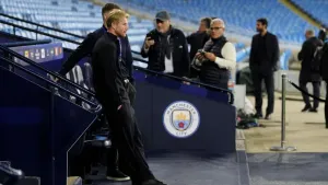 Antonio Conte seeks counsel from Kevin De Bruyne ahead of Manchester City return