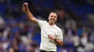 Chris Davies cheers another ‘big moment’ from matchwinner Lyndon Dykes