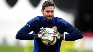 Craig Gordon back in Scotland squad despite not playing for Hearts this season