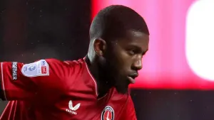 Daniel Kanu helps Walsall share spoils at Fleetwood