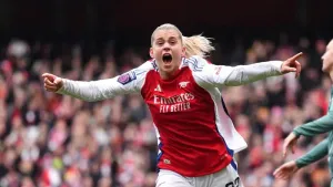 England forward Alessia Russo signs new long-term deal with Arsenal