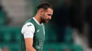 Hibernian squander two-goal lead to draw at Falkirk