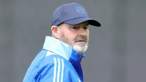 How have Scotland fared in the opening games of World Cup qualifying since 2000?