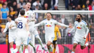 Leeds come from behind to inflict another loss on rock-bottom Wolves