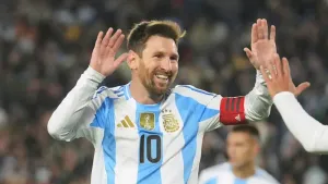 Lionel Messi scores twice as Argentina beat Venezuela 3-0