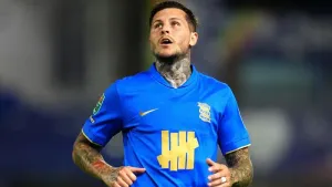 Lyndon Dykes leaves it late as Birmingham claim victory over Swansea