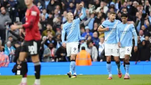 Manchester City toast Ricky Hatton with knockout victory over Manchester United