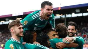 Mohamed Salah’s last-gasp penalty earns Liverpool win over battling Burnley