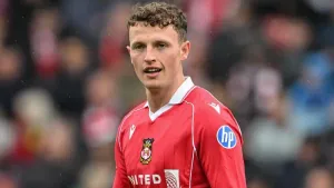 Nathan Broadhead equaliser earns Wrexham draw at Leicester