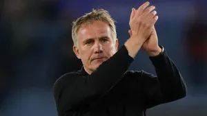 Phil Parkinson hails ‘great night’ for Wrexham after draw at Leicester