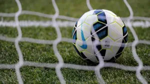 Sean Adarkwa double helps Wealdstone end Southend’s unbeaten start to season