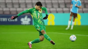 Senne Lammens set to join Man Utd from Antwerp on transfer deadline day