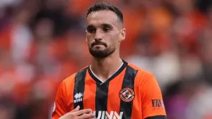 Vicko Sevelj concedes late penalty as Hibernian snatch draw against Dundee Utd