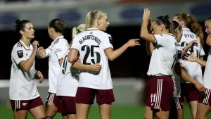 WSL round-up: Arsenal continue winning start and Man City get off the mark