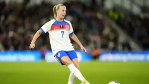 Beth Mead calls on England to show more of a ruthless streak