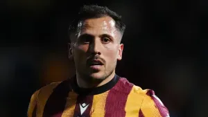 Bradford denied top spot after being held by Lincoln