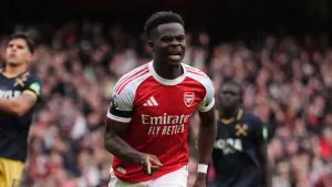 Bukayo Saka: Thierry Henry sent encouraging message before Arsenal beat West Ham