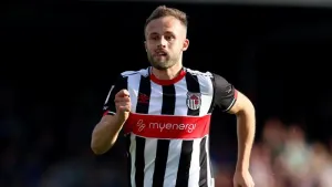 Charles Vernam on target as Grimsby beat Gillingham to go third