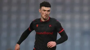 Connor Barrett earns leaders Walsall point at Crawley