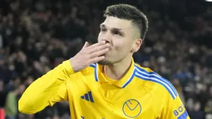 Daniel Farke says Joel Piroe has crucial role to play for Leeds