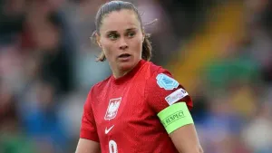 Ewa Pajor and Claudia Pina score twice as Barcelona put seven past Bayern Munich